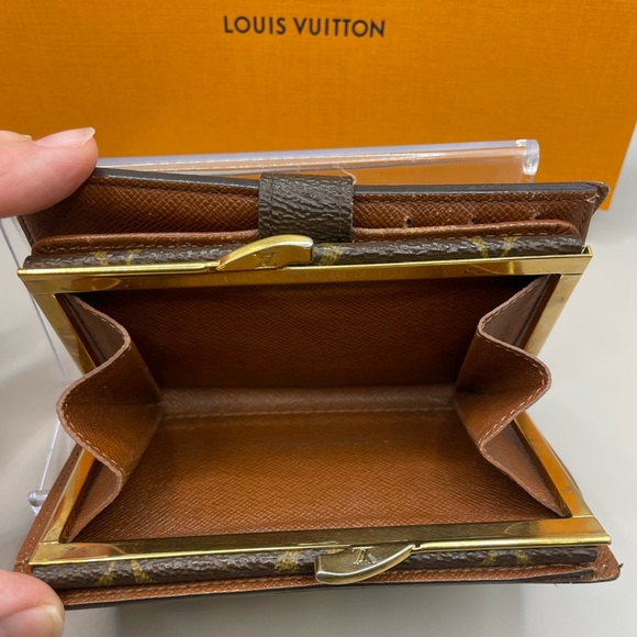 Louis Vuitton Vintage Monogram French Kisslock Wallet - Picture 10 of 10